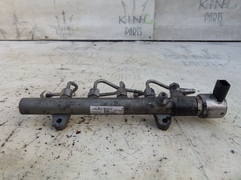 MERCEDES C W204 2007-11 DIESEL 2.2 FUEL INJECTOR RAIL GENUINE A6510700495