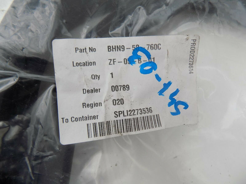 MAZDA 3 BM 2013-2016 RIGHT DOOR RUBBER WEATHERSTRIP *NEW* BHN9-58-760C /S47-03
