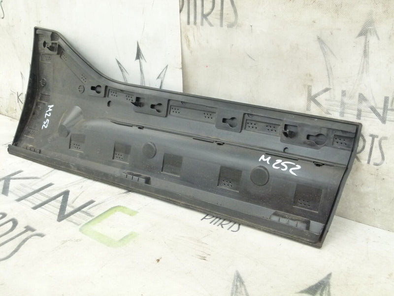 VOLVO XC40 2018-ON REAR DOOR LEFT SIDE MOULDING TRIM PANEL 31448318