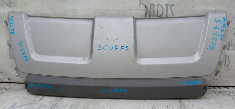 RANGE ROVER EVOQUE L538 2011-15 REAR BUMPER TOW EYE COVER BJ32-17F954-A