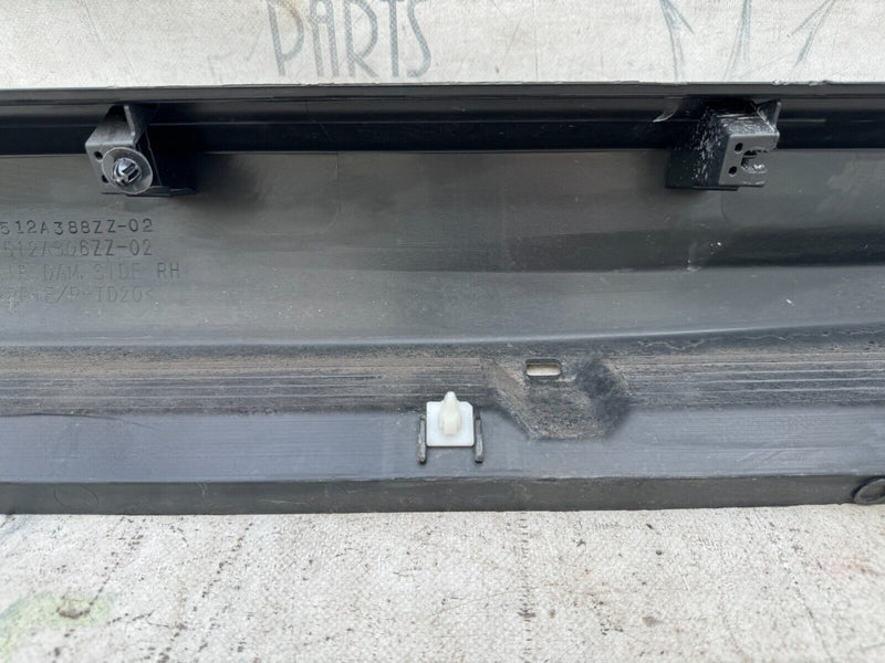 MITSUBISHI ASX MK1 GA 2010-2021 GENUINE RIGHT DRIVER SIDE SKIRT SILL COVER