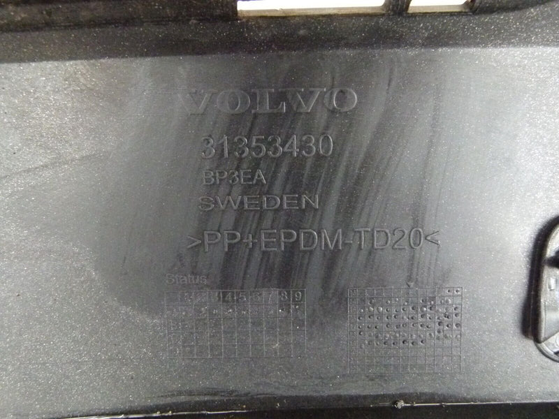 VOLVO XC90 II T8 R-DESIGN 2014-2017 REAR BUMPER PDC GENUINE 31353430