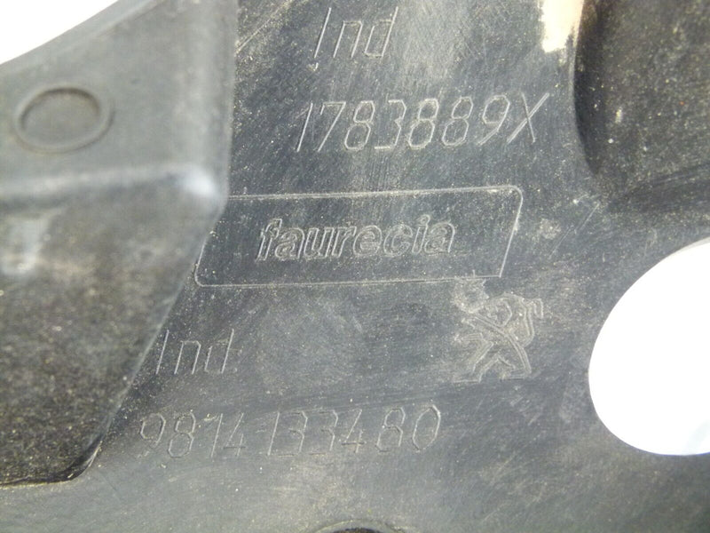 PEUGEOT 2008 MK1 2013-15 FRONT BUMPER GRILL BRACKET GENUINE 9814133480