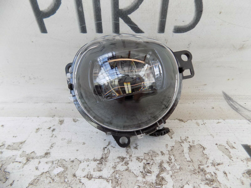 VOLVO V90 S90  RHD FRONT RH  HALOGEN FOG LIGHTS COMPLETE  32228795