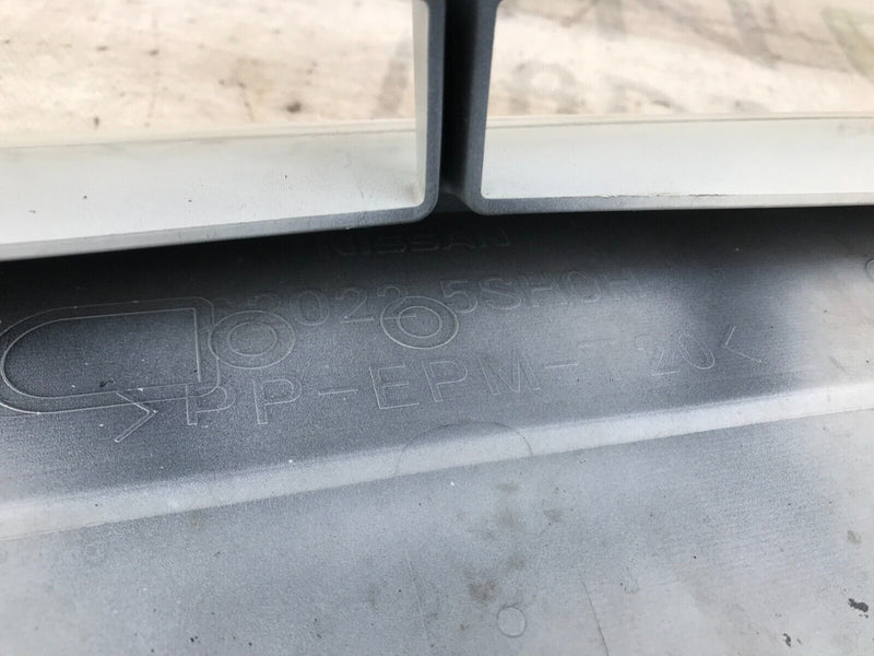 NISSAN LEAF 2017-ON FRONT BUMPER GENUINE 620225SH0H