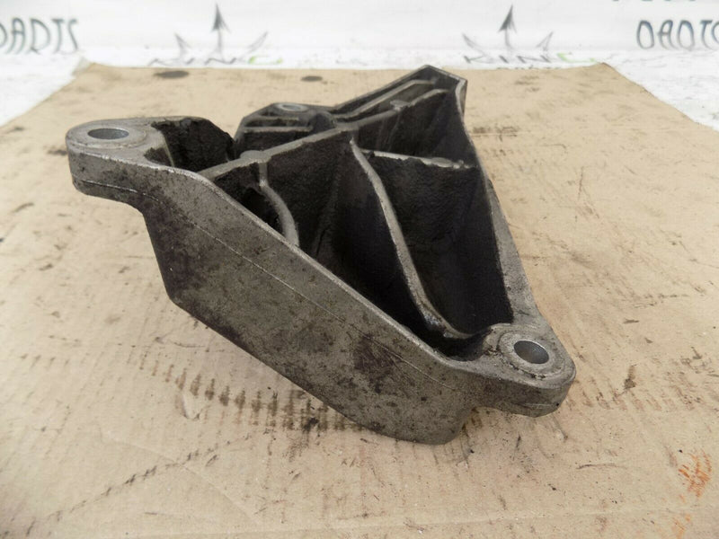 BMW 5 SERIES F10, F11 DIESEL  ENGINE MOUNTING BRACKET 22116781241 7369131