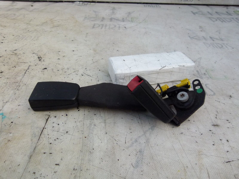 MERCEDES C W204 2007-11 REAR MIDDLE SEAT BELT BUCKLE GENUINE A2048602669