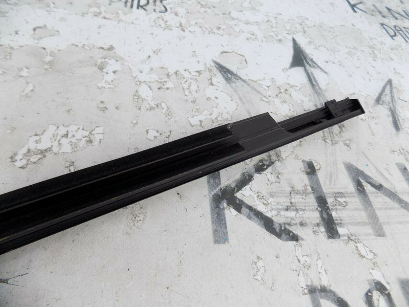 MINI COUNTRYMAN F60 2017-ON REAR LEFT DOOR CHROME TRIM WEATHERSTRIP 7399099 *1