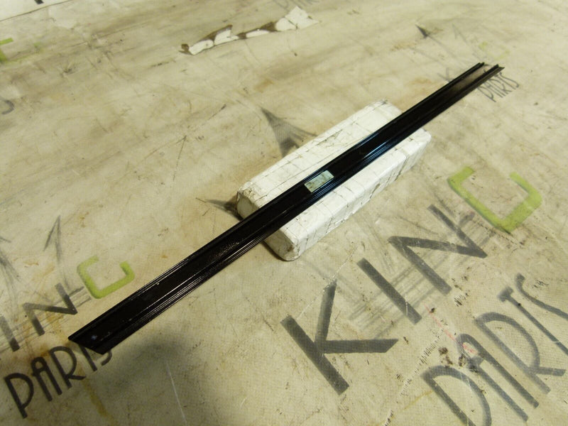 RANGE ROVER SPORT L494 REAR RIGHT TRIM COVER GENUINE