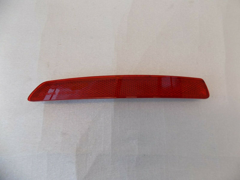BMW 3 SERIES F30 F31 2015-2016 REAR BUMPER RIGHT SIDE REFLECTOR 7400208 /S07-58
