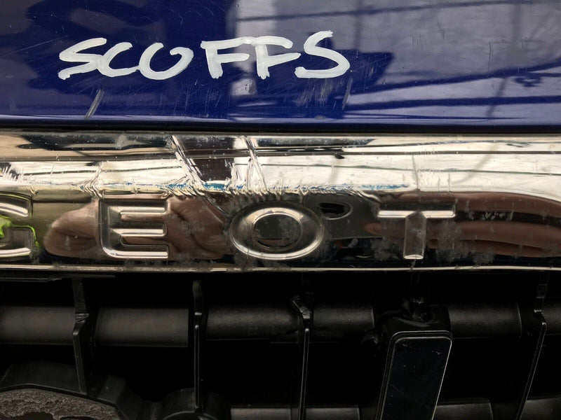 PEUGEOT 3008 MK2 2016-2020 FRONT BUMPER PDC GENUINE 9810867477