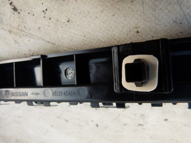 NISSAN QASHQAI J11 2013-17 REAR BUMPER RIGHT BRACKET GENUINE 852204EA0A