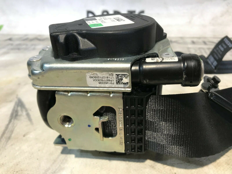 VOLVO V40 S40 2016-ON FRONT SEAT BELT RIGHT DRIVER SIDE SEATBELT N/S 31484536