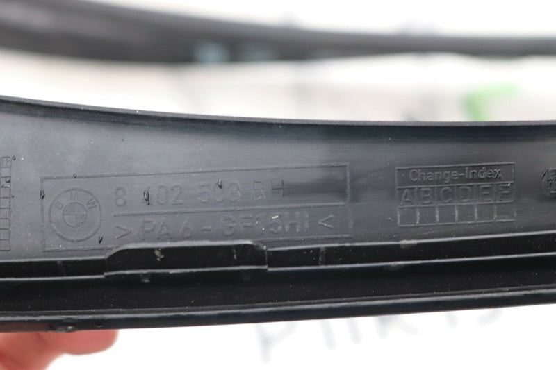 BMW X5 E53 2000-2006 FRONT RIGHT DOOR OFFSIDE WINDOW FRAME COVER 8402508
