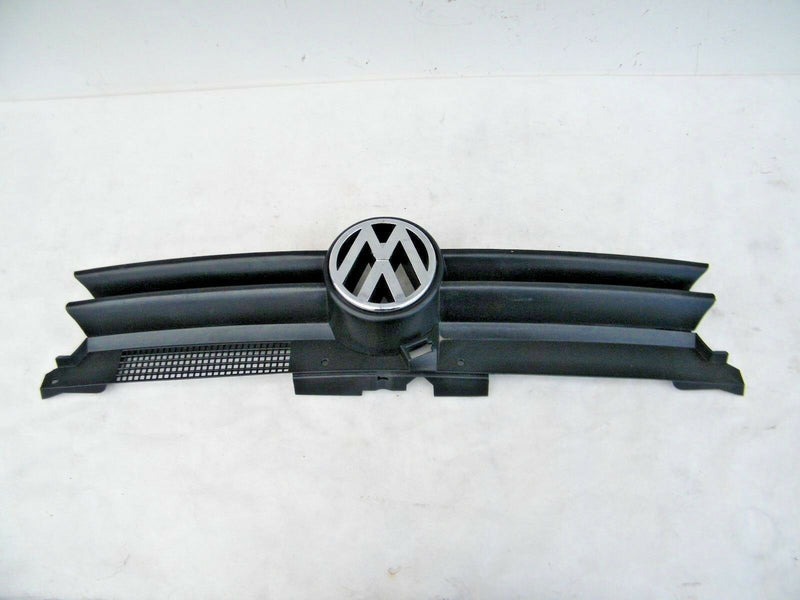 VW Golf MK IV 1998-2003 FRONT GRILL WITH BADGE 1J0853655G (106)