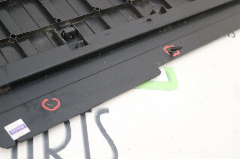 BMW X5 E53 2000-2006 LOWER TAILGATE BOOT LID INTERIOR TRIM PANEL 8402197