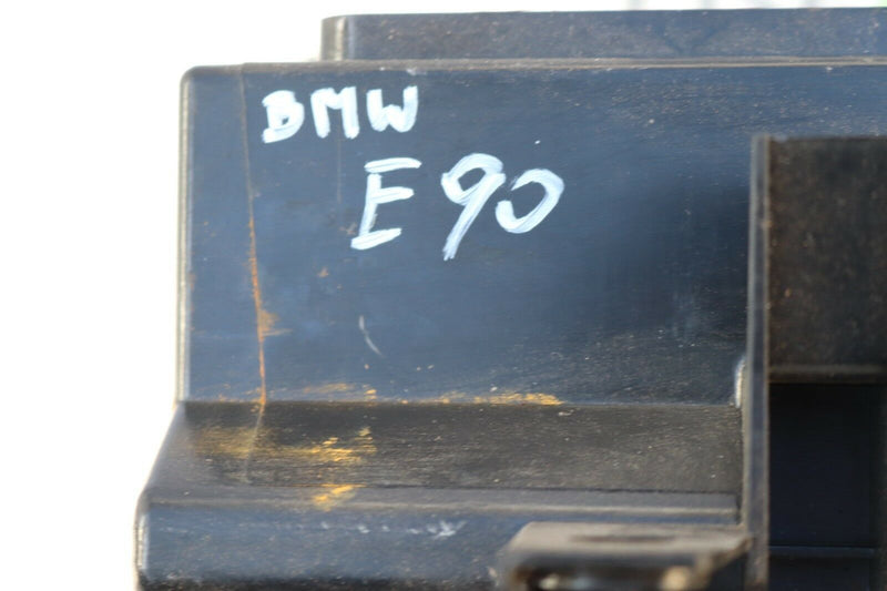 BMW 3 SERIES E90 E91 2005-2013 CARRIER BRACKET FOR GLOVE BOX 5116 7078187