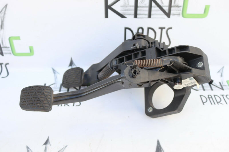 MB B CLASS W245 2006-2011 CLUTCH AND BRAKE PEDAL BOX RHD A1692901101