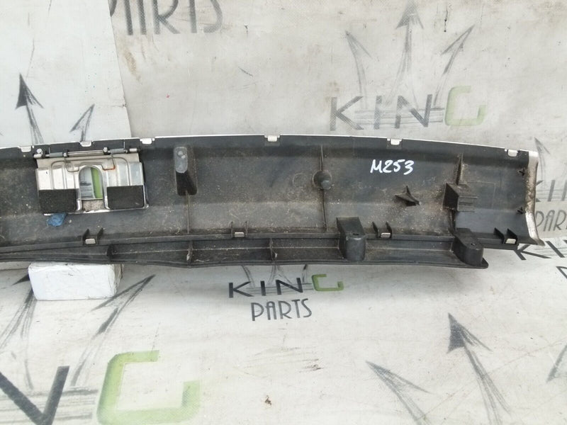 AUDI A6 C64F 2006-2011 ESTATE BOOT TRUNK CHROME COVER PLATE 4F9864483