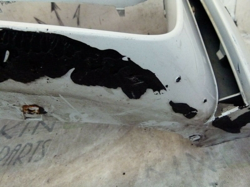 BMW M3 F80 M4 F82 2014-2019 WHITE FRONT BUMPER GENUINE PDC  8054290