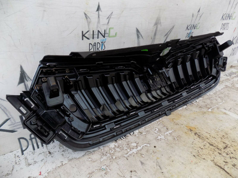 SKODA KAMIQ 2018-ON FRONT BUMPER GRILL CENTRE COMPLETE 658853653