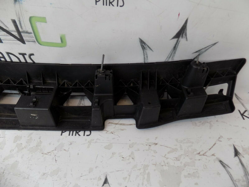 AUDI A1 2010-2014 CARRIER REAR BUMPER CENTRE MOUNT SUPPORT BRACKET