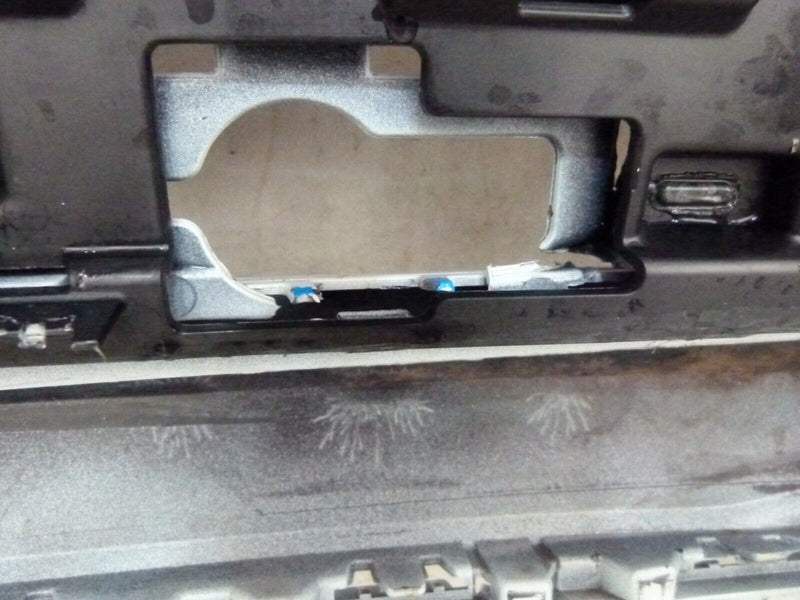 AUDI E-TRON 2018-ON REAR BUMPER PDC ALL WHITE GENUINE 4KE807521