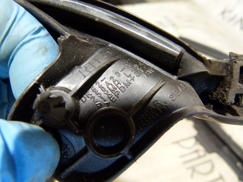 RANGE ROVER SPORT L494 REAR RIGHT DOOR RUBBER SEAL SET GENUINE DK62250A20A