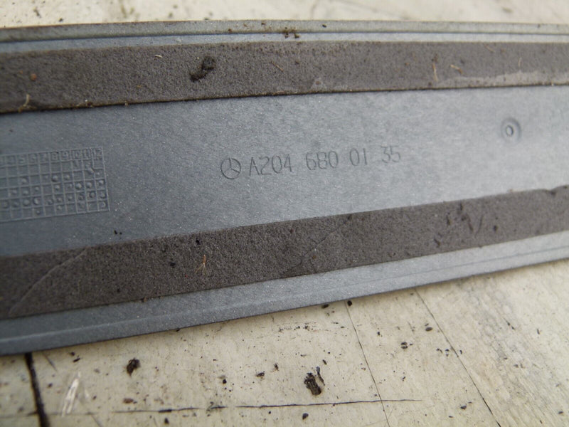 MERCEDES C W204 2007-2011 FRONT RIGHT SILL STEP TRIM GENUINE A2046800135