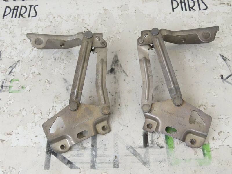MERCEDES SPRINTER 2018-ON PAIR OF BONNET HOOD HINGES HINGE *NEW* 9108803000