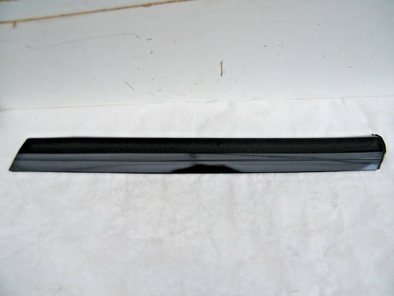 VW TOUAREG 2007-2010 Front Right Door Molding Trim 7L9837788C GRU (VW52)