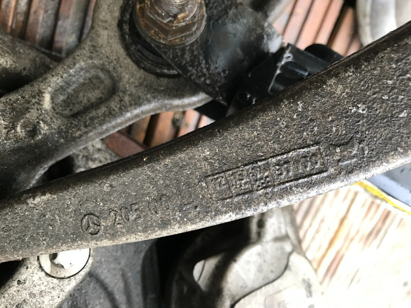 MERCEDES W205 1.6 DIESEL LEFT SIDE FRONT LEG 4x WISHBONE, HUB, CALIPER GAS STRUT