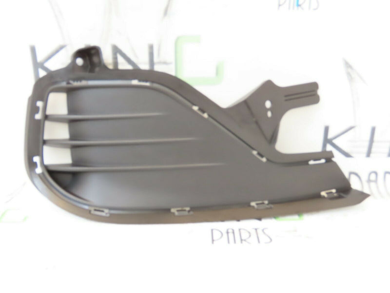 HYUNDAI i30 2019-ON FASTBACK FRONT FOG LIGHT RIGHT GRILLE *NEW* 86564-G4AA0