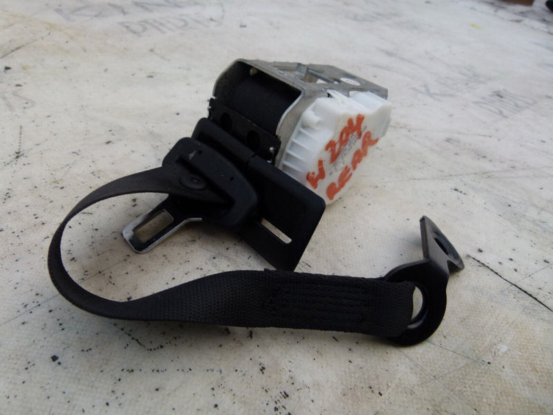 MERCEDES C W204 2007-11 REAR CENTRE MIDDLE SEAT BELT GENUINE A2046950159