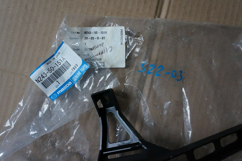 MAZDA MX-5 Miata 2016 2017 Rear Bumper-Lower Bracket Right N24350151A (S22-03)
