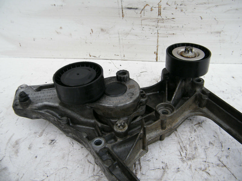 MERCEDES W212 10-15 FRONT COVER HOLDER & TENNSIONER PULLEY OM651 CDI 6512011109