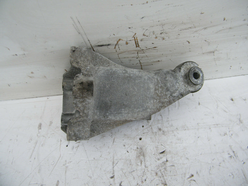 MERCEDES W212 2.2 CDI 2010-15 ENGINE MOUNT BRACKET RIGHT HOLDER OM651 6512233404