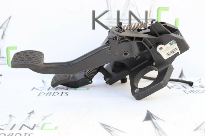 MB B CLASS W245 2006-2011 CLUTCH AND BRAKE PEDAL BOX RHD A1692901101