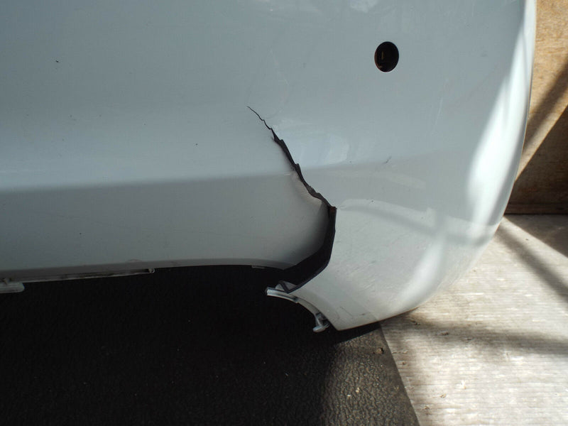 Hyundai Elantra 2013-On Facelift Rear Bumper Genuine White (3571)