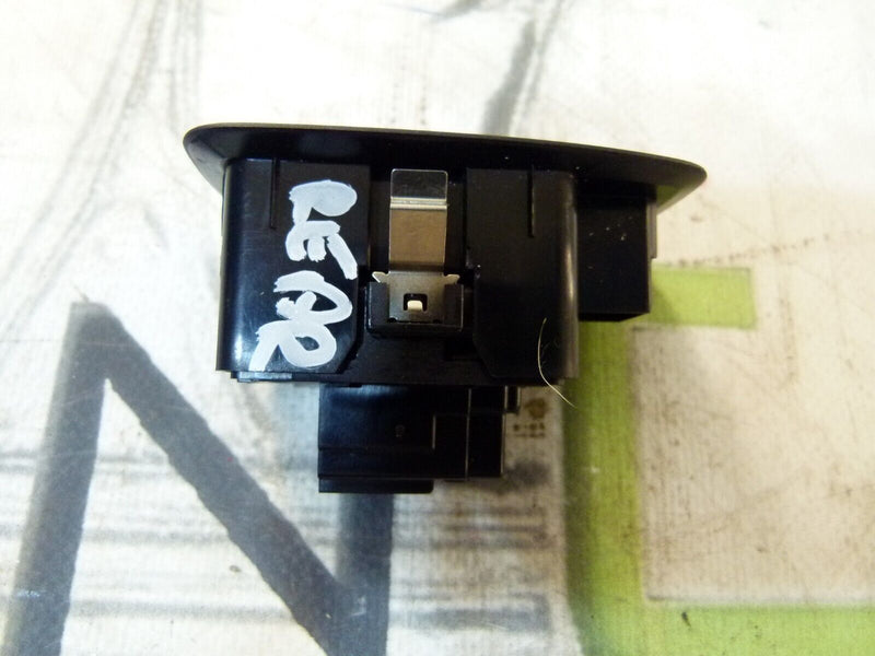 RENAULT CAPTUR 2020-ON REAR RIGHT WAINDOW CONTROL SWITCH P254013877R