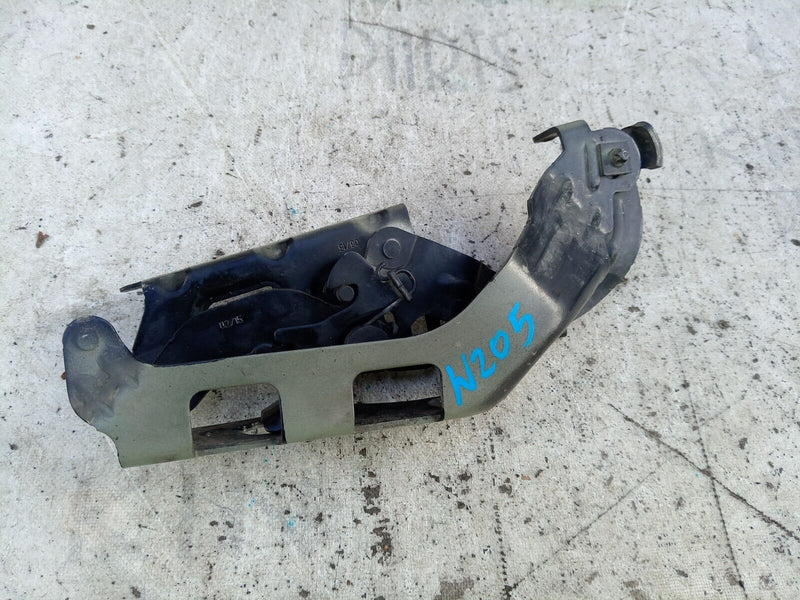 MERCEDES C CLASS W205 14-21 LEFT PASSENGER SIDE BONNET HINGE A2058800828 #