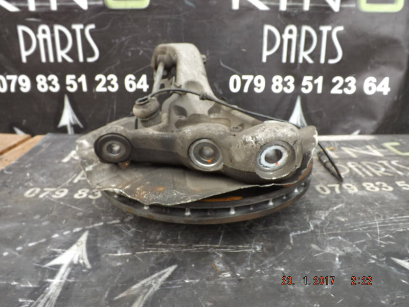 BMW X6 E71 08-13 RIGHT FRONT WHEEL HUB BEARING CARRIER HUB & DISC BRAKE ARM LINK