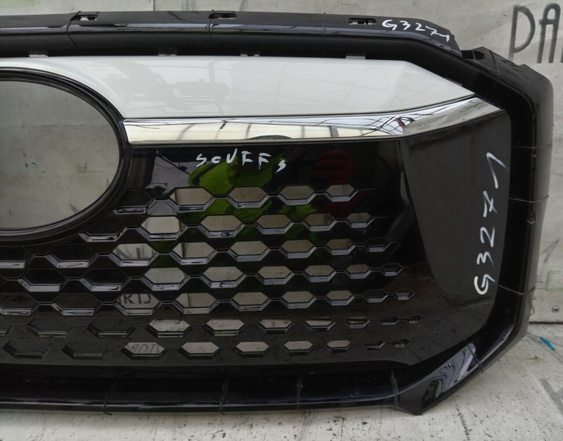MAXUS LDV eDELIVER 9 EV 2020-ON FRONT BUMPER GRILL C00295539-M001
