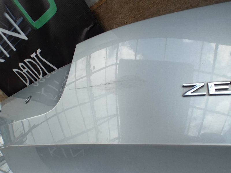 FORD S MAX S-MAX ZETEC 2006-2010 LOWER TAILGATE COVER BOOTLID SILVER (A2254)