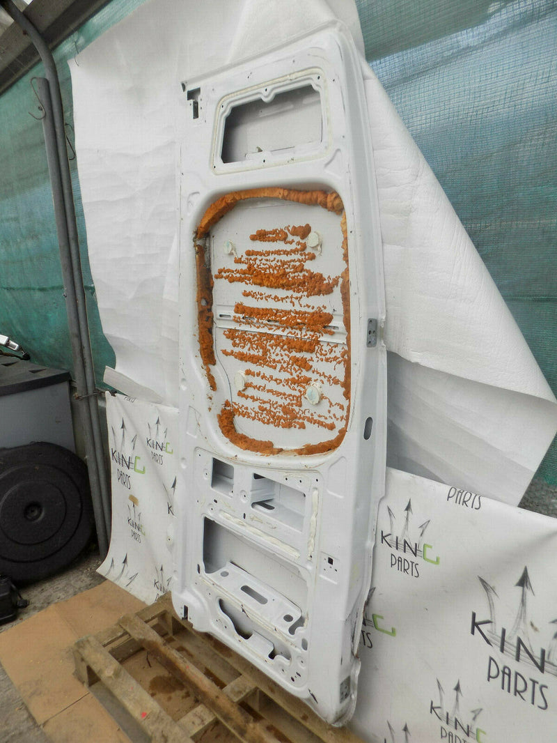 MERCEDES SPRINTER W906 313 LEFT PAS-GER LEFT REAR DOOR