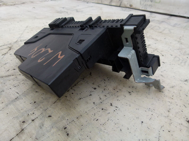 MERCEDES C W204 2007-2011 REAR FUSE BOX SAM MODULE GENUINE A2049060105