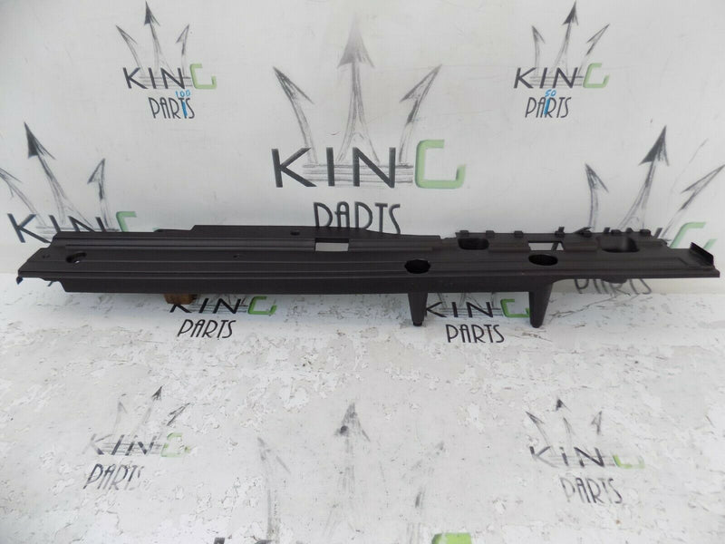 BMW 5 SERIES F11  520d UNDER TRAY RIGHT SIDE SPLASH GUARD COVER 9168510