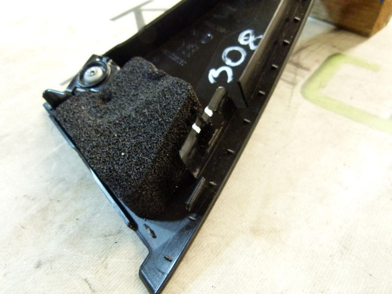 PEUGEOT 308 SW ESTATE 2017-21 REAR RIGHT WINDOW GLASS COVER TRIM 9801025080