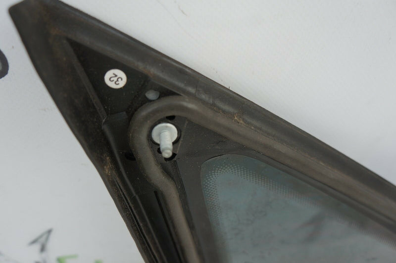 VW TOURAN MK1 2003-2010 FRONT RIGHT QUARTER WINDOW GLASS GENUINE 43R-00048