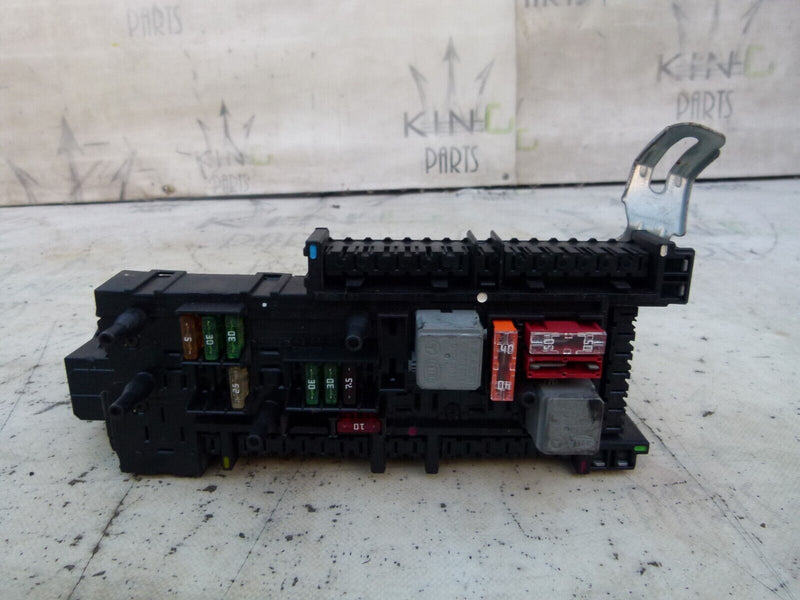 MERCEDES C W204 2007-11 FUSE BOX CENTRAL UNIT GENUINE A2049006301